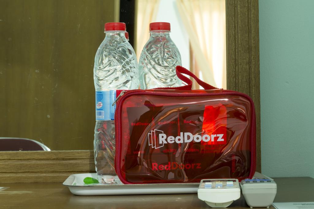 Reddoorz Near Raya Semer Canggu Esterno foto